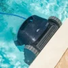 3 Robot de piscine Dolphin S1000