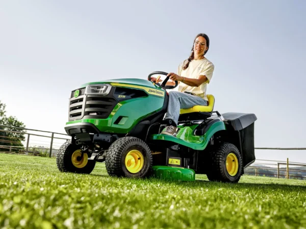 Tracteur tondeuse John Deere X117R